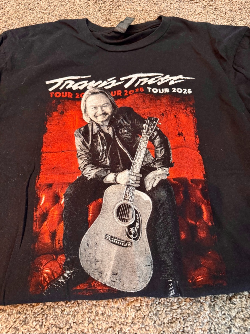 Gildan Black Short-Sleeve Tour T-Shirt with Red Graphic